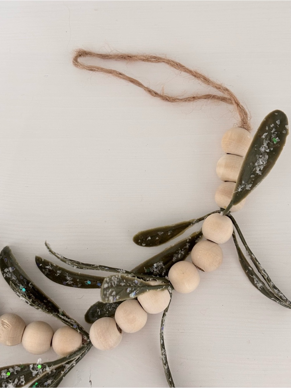 HOBBY LOBBY (2) Icy Mistletoe Beaded Garlands NWT - Picture 7 of 7